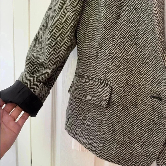 American Living Herringbone Blazer w/ Velvet Collar Size 12 - Picture 3 of 9